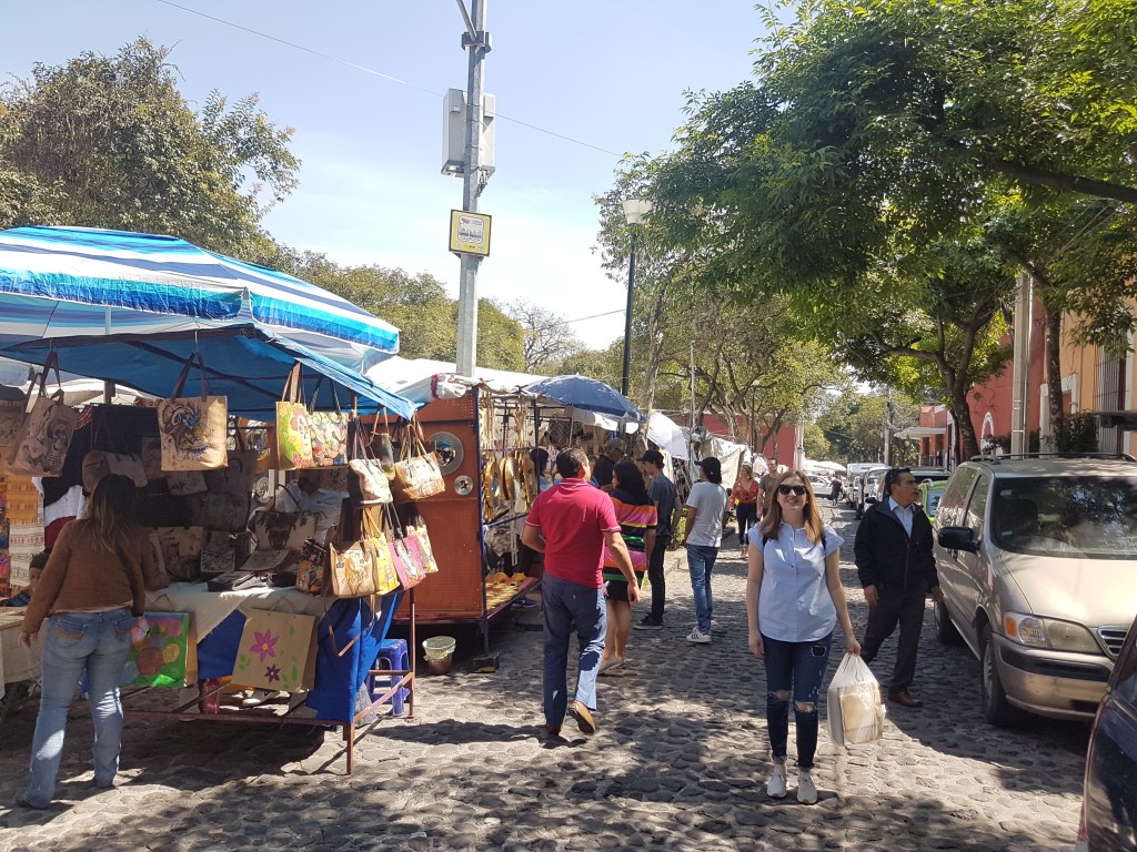 El Bazaar Sábado